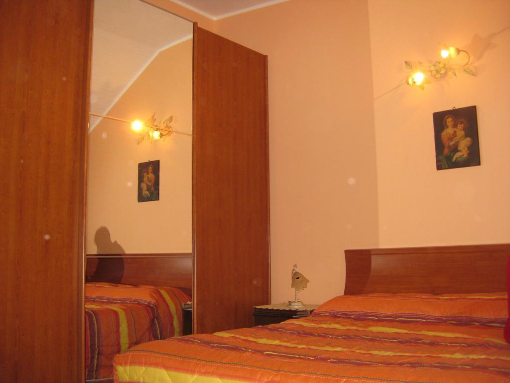 Villa Nina Трекастаньї Номер фото