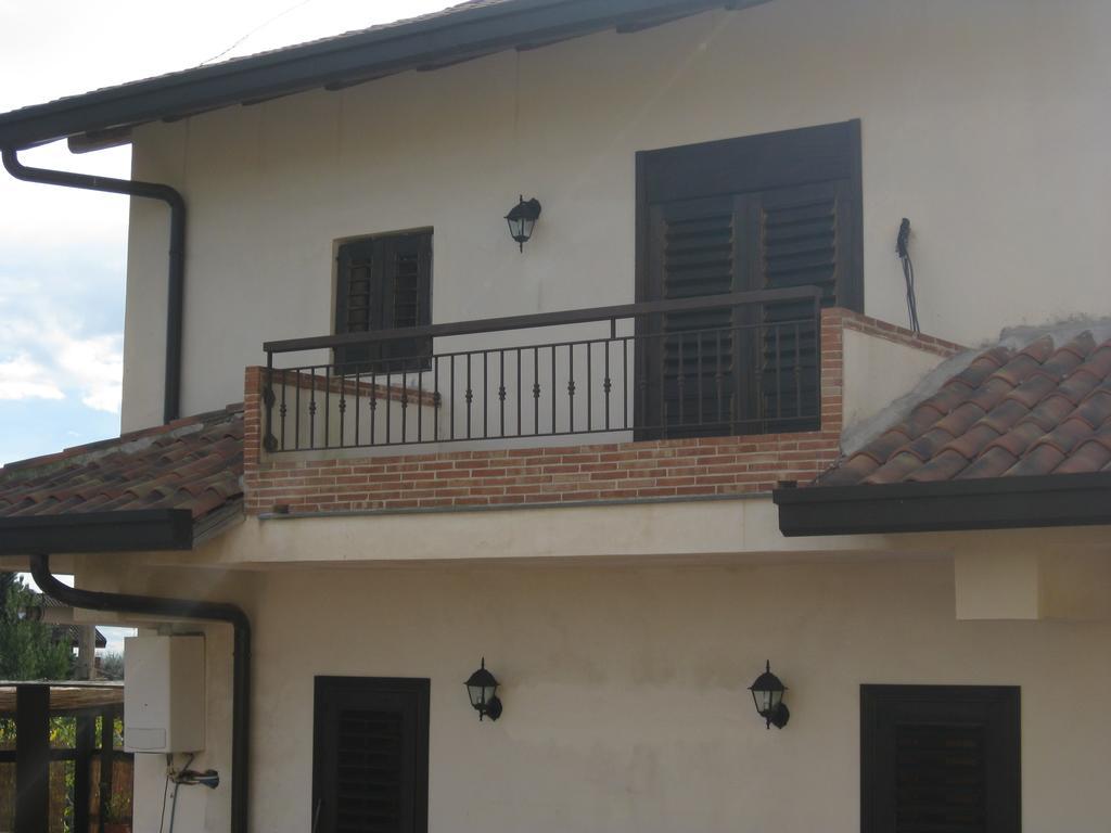 Villa Nina Трекастаньї Номер фото